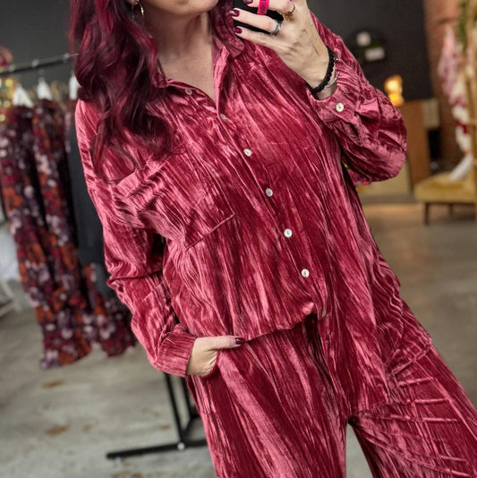 Davi & Dani - Women's Velvet Crush Top