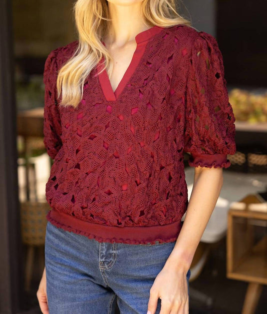 Voy - Elastic Band Detailed Floral Crochet Top