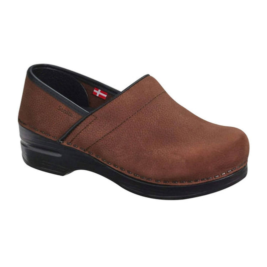 Sanita - Women's Professional Smooth Oiled Clogs