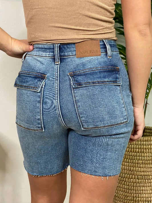 Judy Blue - Bermuda Back Flap Pockets Shorts