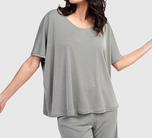 Alembika - Essential Breeze Tee