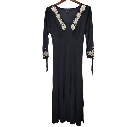 Karen Kane - Women's Cafe Chic Embroidered Flare 3/4 Sleeves Dress