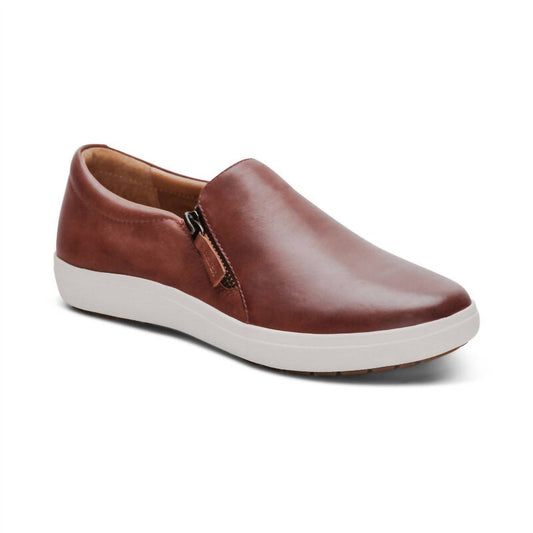 Aetrex - Women's Jenna Slip On Sneakers