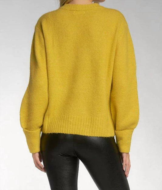 Elan - Timeless V-neck Sweater