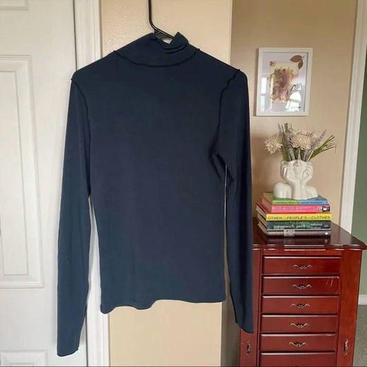 Something Navy - Women's Turtleneck Top With Piping