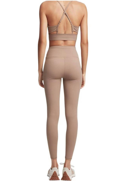 Bandier - Sincerely Jules The Rue Crossover