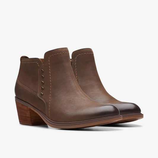 Clarks - Women’s Neva Lo Boots