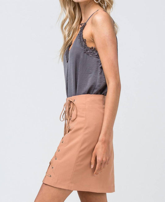 Entro - High Waist Grommet Mini Skirt