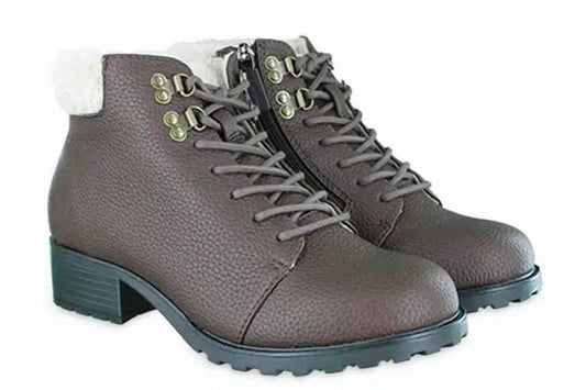 Trotters - Women's Becky Low Booties