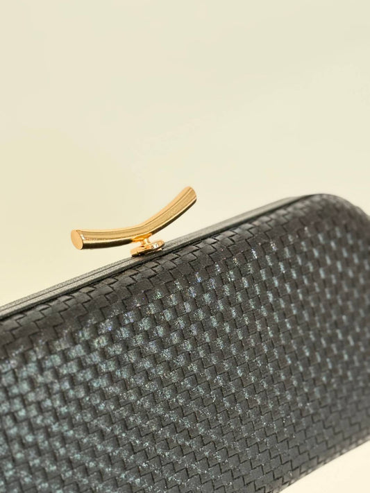 Moda Luxe - Women's Wynn Clutch Bag