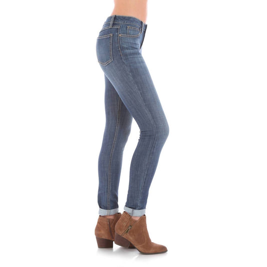 Wrangler - Curve Flattering Skinny Jeans