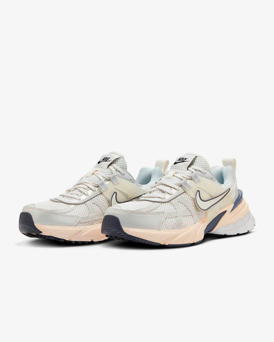 Nike - Women's V2K Run Sneaker
