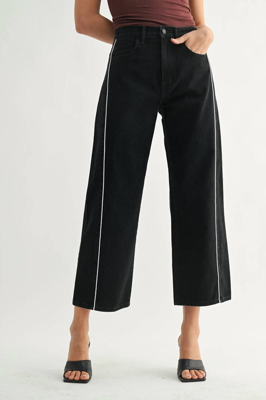 Just Black Denim - Twist Barrel Jean