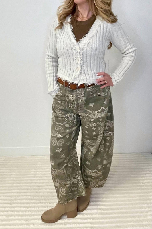 Ee:Some - Bandana Printed Barrel Jeans