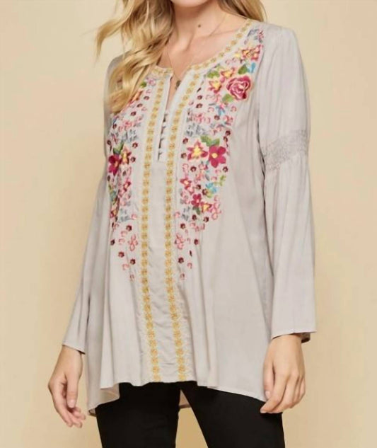 Andree By Unit - Ocho Rios Embroidered Top - Plus