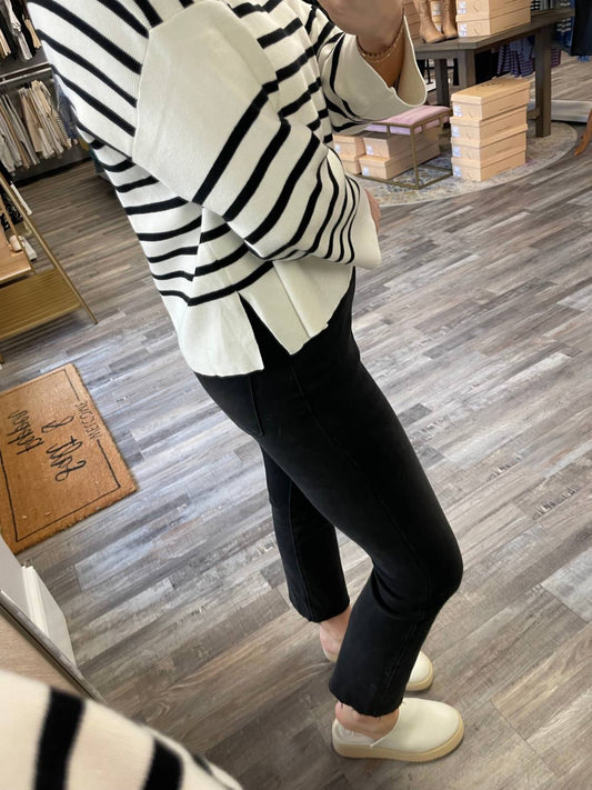 Papermoon - Stripe V-neck Long Sleeve Sweater