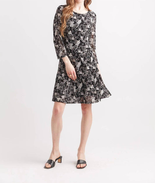 Papillon - Floral Quarter Sleeve Stretch Mesh Dress