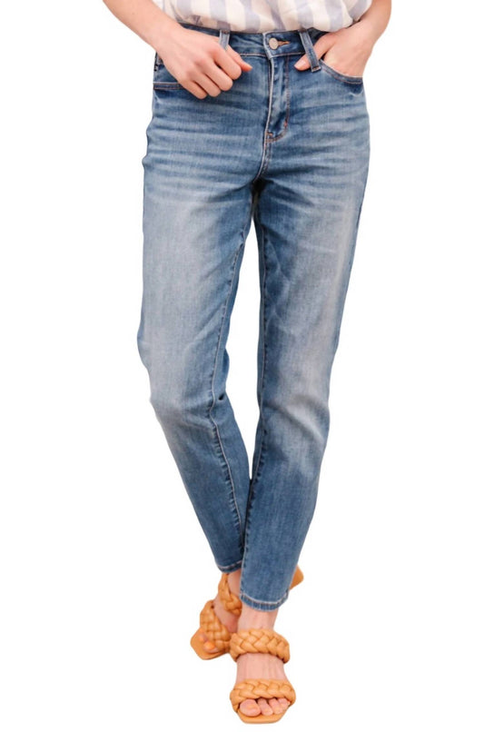 Judy Blue - High Waist Slim Fit Jeans