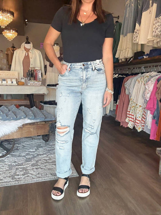 Judy Blue - Mid Rise Boyfriend Distressed Jeans