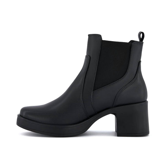 Andrea - Women's Chelsea Boots With Elastic Sides