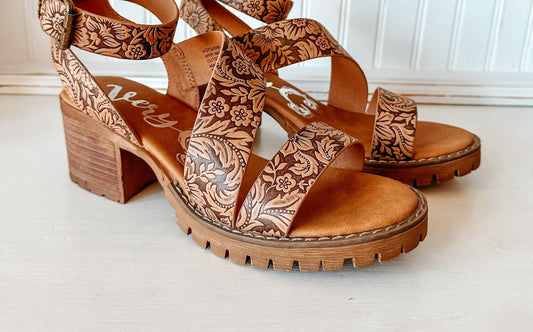 Very G - Women's Stephanie Tooled Block Heel
