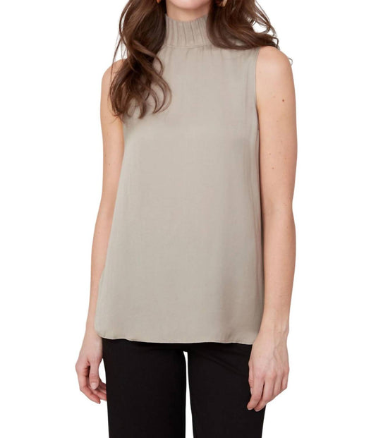 Renuar - Sleeveless Turtleneck Blouse