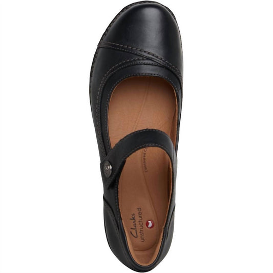 Clarks - Women's Appley Walk Shoes