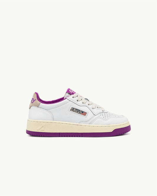 Autry - Women's Medalist Low Sneakers