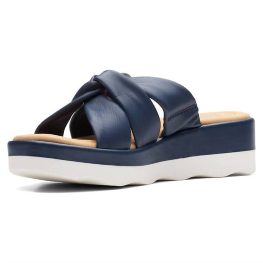 Clarks - Women's Clara Charm Edge Sandal