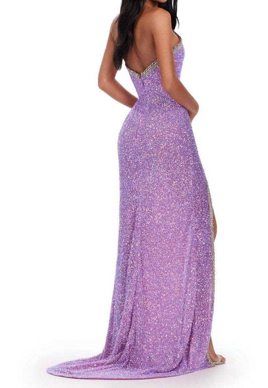 Ashleylauren - Plunging V-neck Sequin Prom Gown