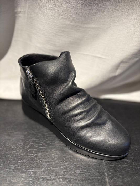 Saydo - Women's Sylda Ankle Boots