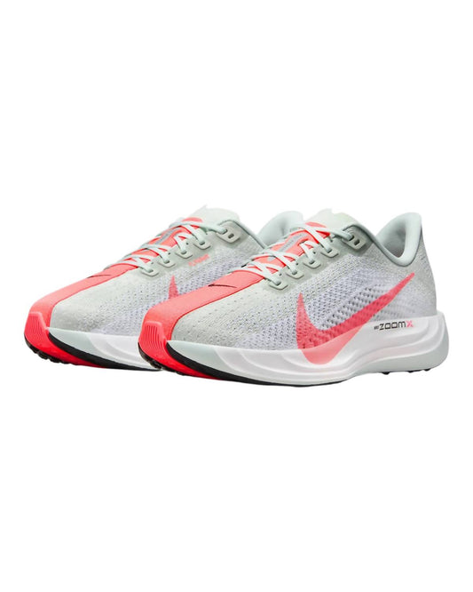 Nike - Women's Athletic Shoes
