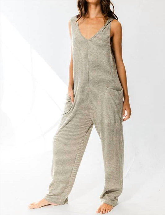Bucketlist - Tank Textured Knit Jumpsuit With Pockets