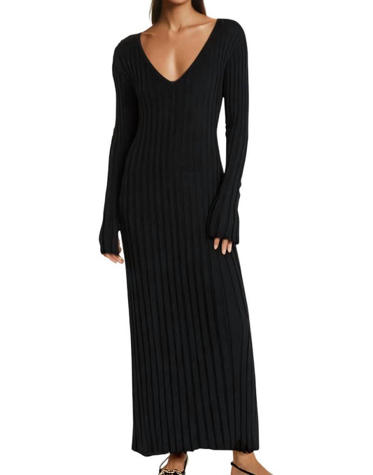Sweetkama - Eslen Long-Sleeve Wide Rib Knit Maxi Dress