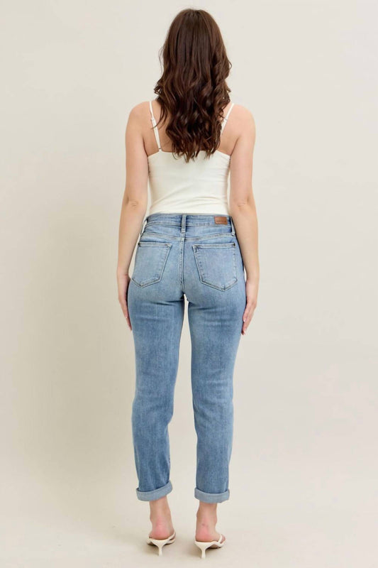 Judy Blue - Mid Rise Boyfriend Jeans