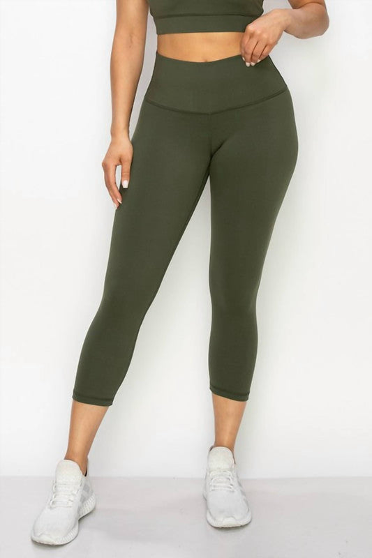 Yelete - Women's Seamless Butter Soft Capri Leggings