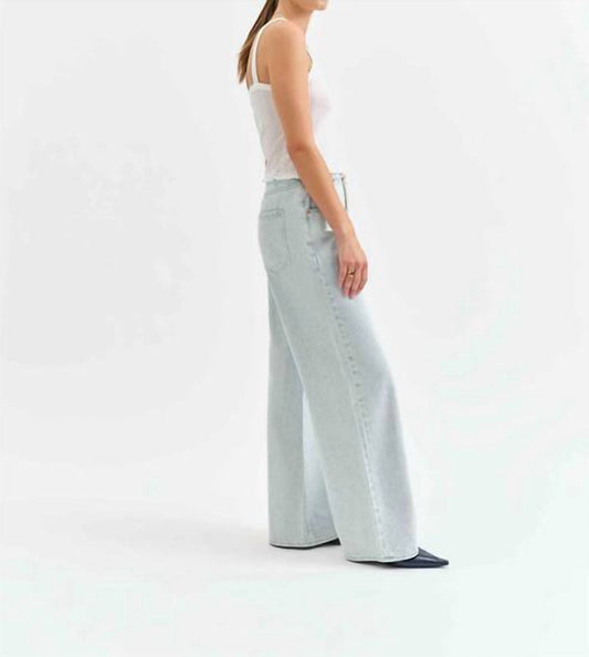 Daze - Madison Mid Rise Wide Leg Jeans