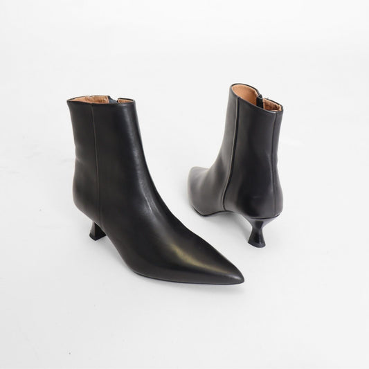 Pavement - Women's Wilma Heeled Booties