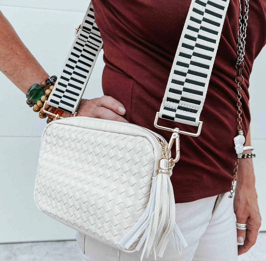 Pretty Simple - Women's Woven Willow Camera Crossbody Bag