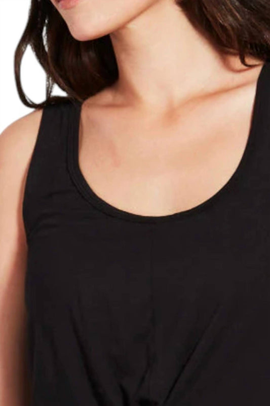 Kensie - Twist Front Scoop Neck Sleeveless Tank Top