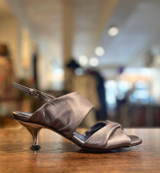 Amalfi By Rangoni - TIRANA TWISTED 2BAND SANDAL - MEDIUM WIDTH