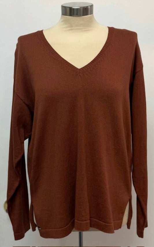 Lisette - Women's Long Sleeve V-Neck Sweater