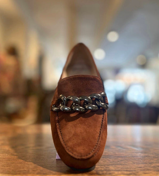 Amalfi By Rangoni - WOMEN'S DADO CHAIN LOAFER - MEDIUM WIDTH