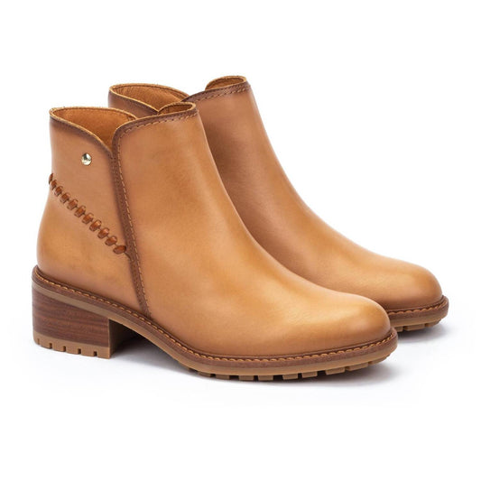Pikolinos - Women's Medina Heeled Boots