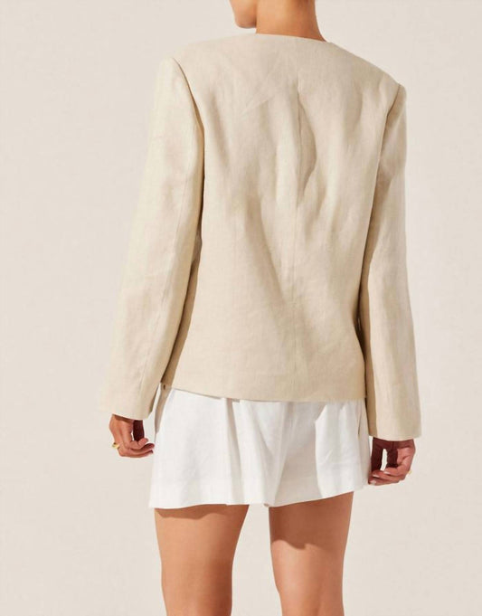 Astr - Dannika Blazer