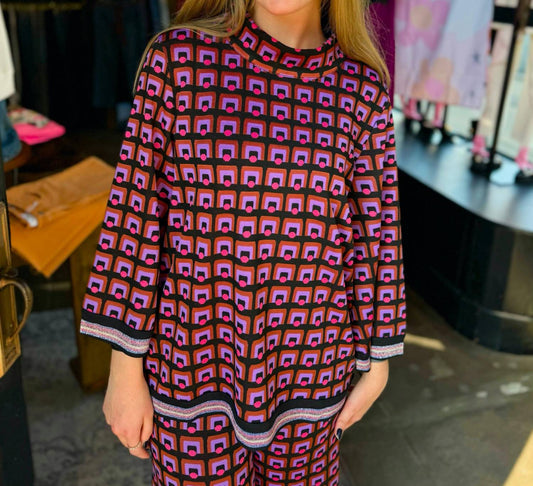 Isle By Melis Kozan - Radiant Top