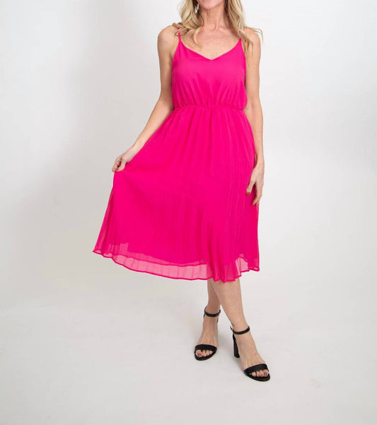 Cozy Casual - Chiffon Pleated Midi Dress