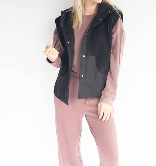 Bluivy - Sherpa Hooded Vest