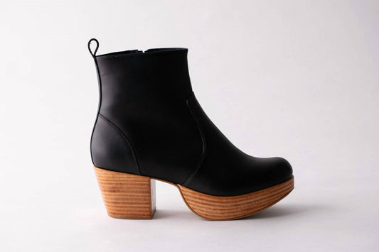 Charli - Women's Fortress Clog Boot