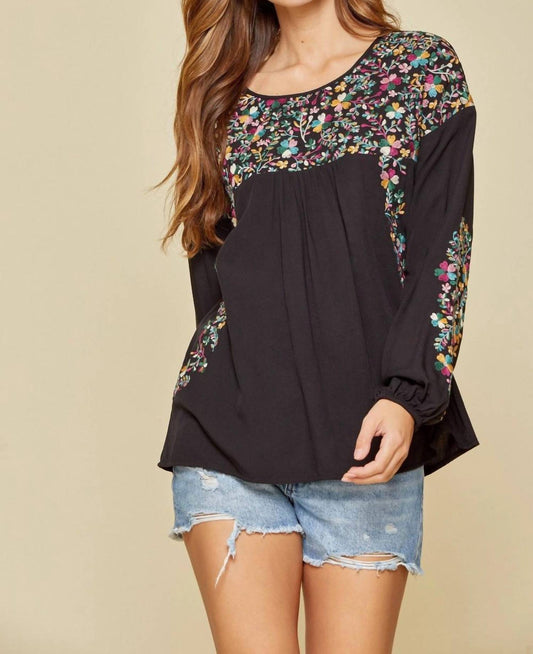 Andree By Unit - Floral Embroidered Top